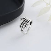 Trendy Skeleton Hand Ring
