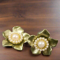 Golden Love Bloom Pearls