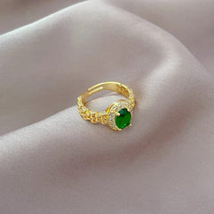 Enerald Oval Ring