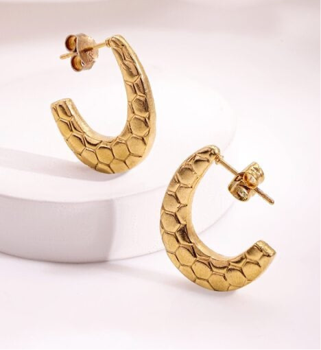 18K Gold Platted Dashing Hoops