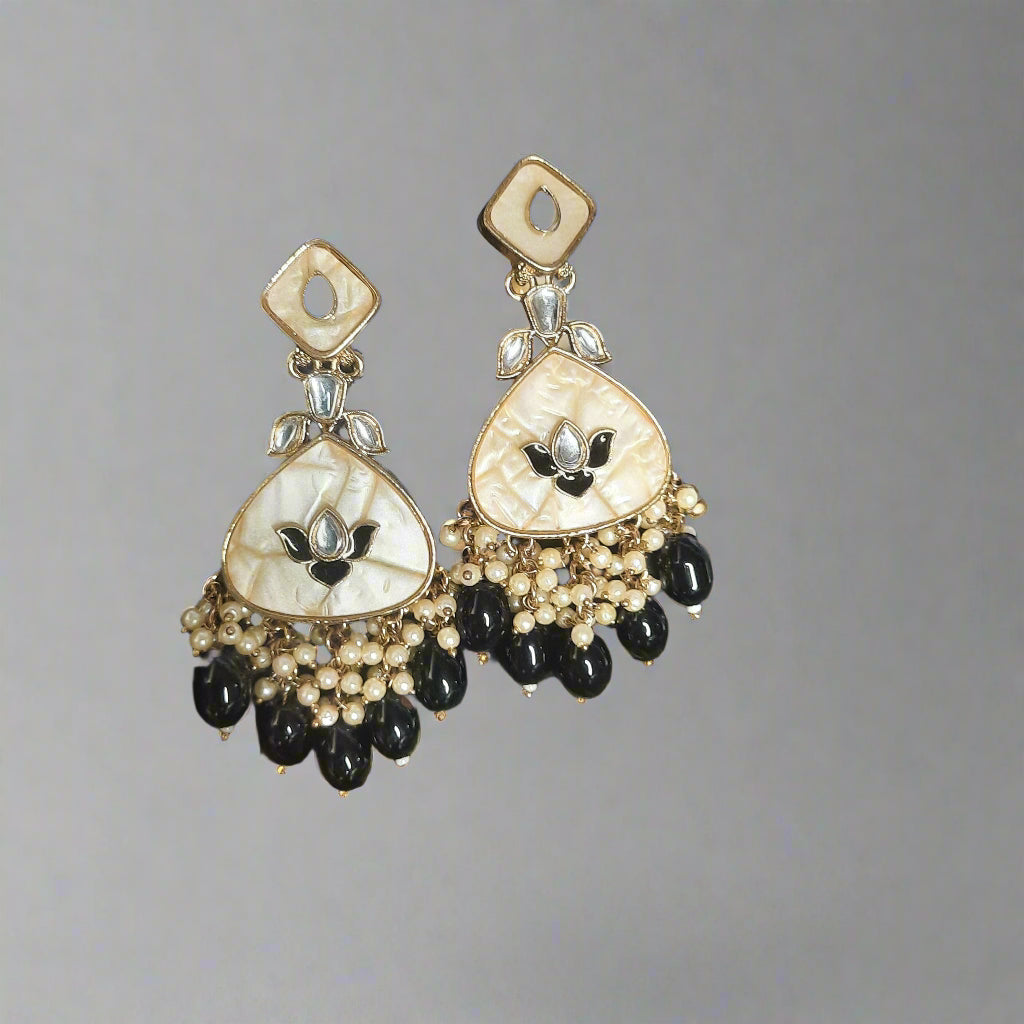 Pearl Black Blossom
