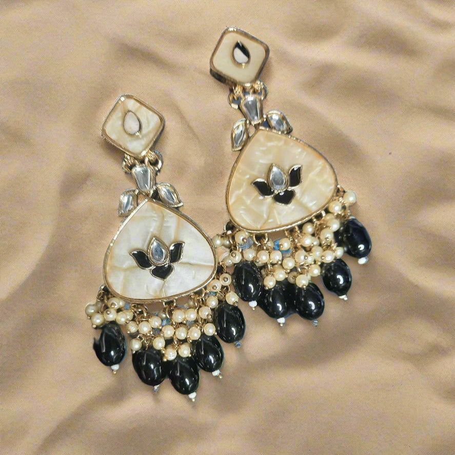 Pearl Black Blossom