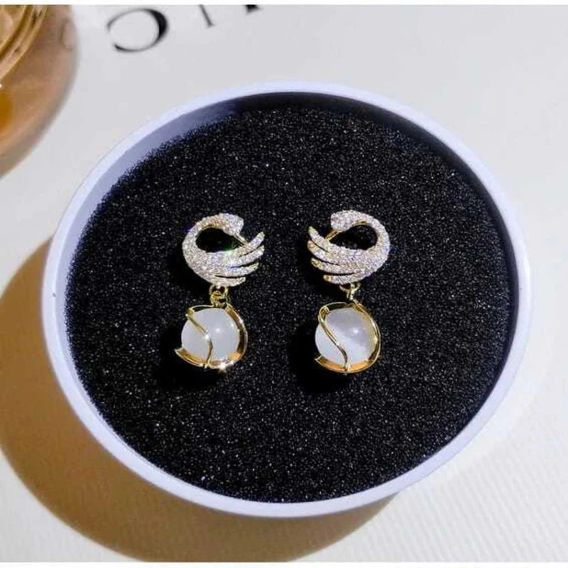 Festival Gift Combo Pack 6 Earrings Set,2 Rings ,1 Pendant ,1 Bracelet ,1 Jewellery Box & Sweet Pack
