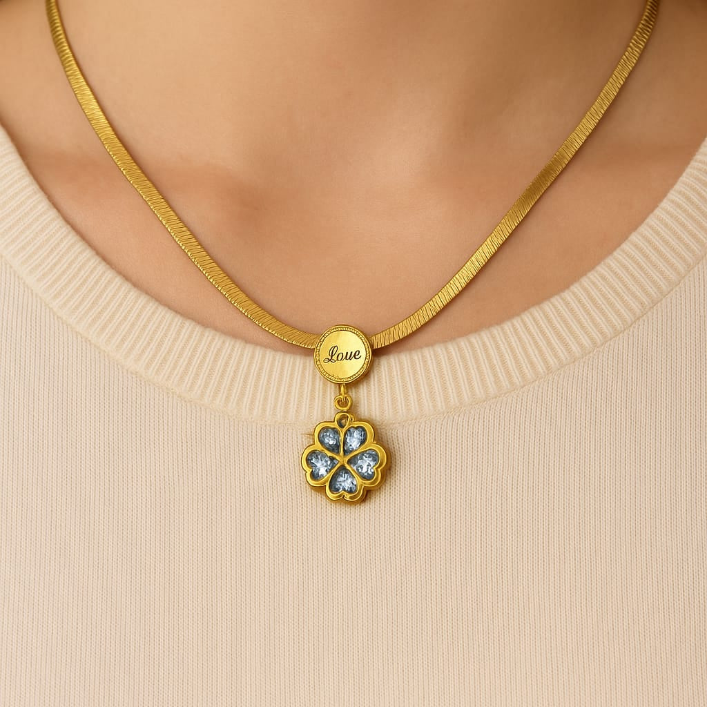 Clover Love Pendant
